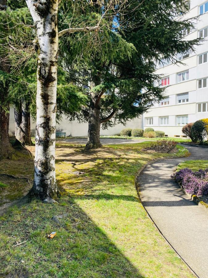 emplacement idéal/ tout confort/T4/garage/ calme Saint-Etienne  Exterior foto